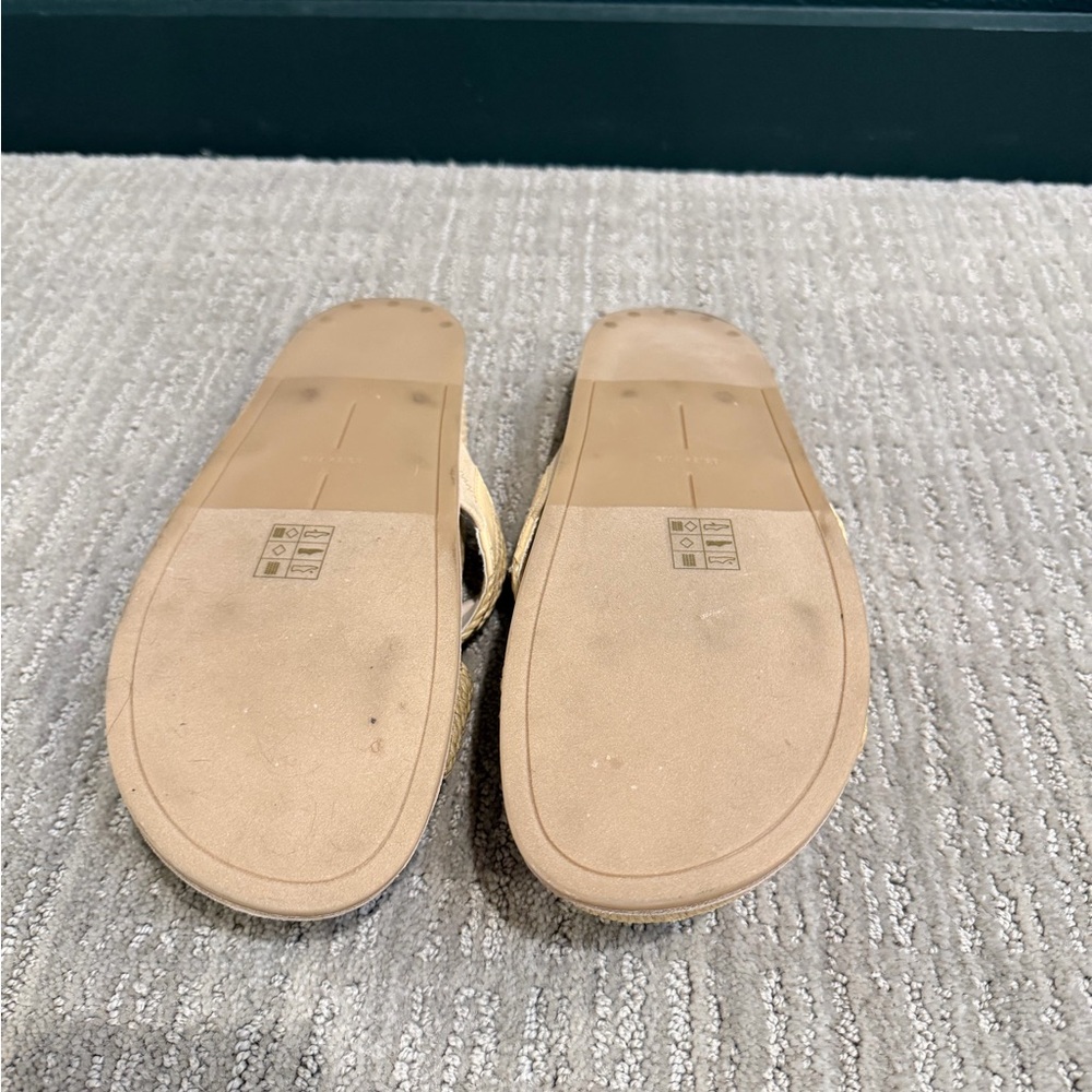 Dolce Vita Women's Selda Raffia Slide Sandal - Picture 6 of 7